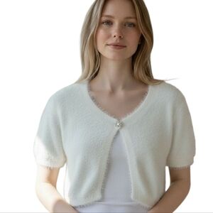 Y2k EXPRESS Angora Short Sleeve Shrug Sweater W/ Rhinestone Closure. Cream.Med